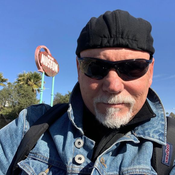 Meet your Posher, Jeff - Picture 1 of 1